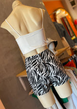 Cargar imagen en el visor de la galería, Falda short "Luanda"