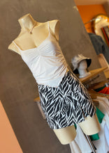 Cargar imagen en el visor de la galería, Falda short "Luanda"