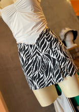 Cargar imagen en el visor de la galería, Falda short "Luanda"