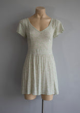 Cargar imagen en el visor de la galería, Vestido "Lily"
