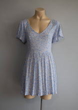 Cargar imagen en el visor de la galería, Vestido "Lily"
