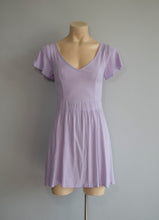 Cargar imagen en el visor de la galería, Vestido "Lily"
