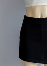 Cargar imagen en el visor de la galería, Falda short "Luanda"
